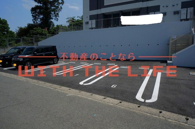 コロン（collon)の駐車場|カースペースがあります