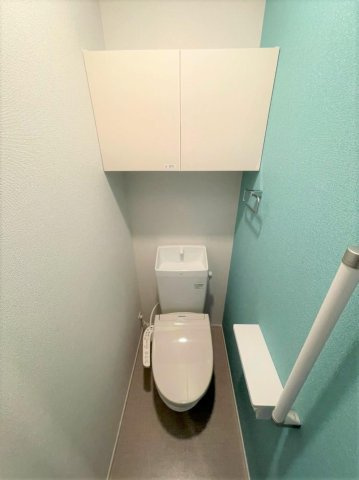 【トイレ】 | ポルテ・コート | 落ち着いた色調のトイレです