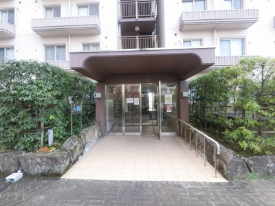 【エントランス】 | ヴィルヌーブ保土ヶ谷 | エントランス部分です。