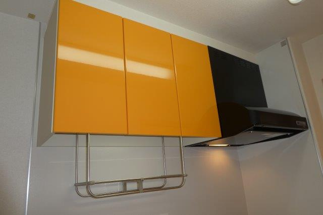 サンパティークのキッチン|キッチン上収納