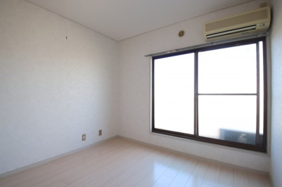 【洋室】 | ロイヤルハイツ川西