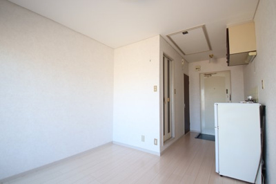 【洋室】 | ロイヤルハイツ川西