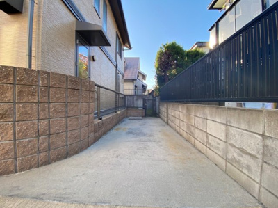 【駐車場】 | 豊中市北桜塚3丁目貸家