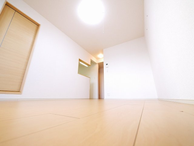 レジデンス西九条の居間・リビング|使いやすい居間です