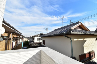 【展望】 | 三鷹市北野第4期 | 景色を遮るものがないと、陽の光を長い時間浴びられます。空気も澄んでいるように感じますね。