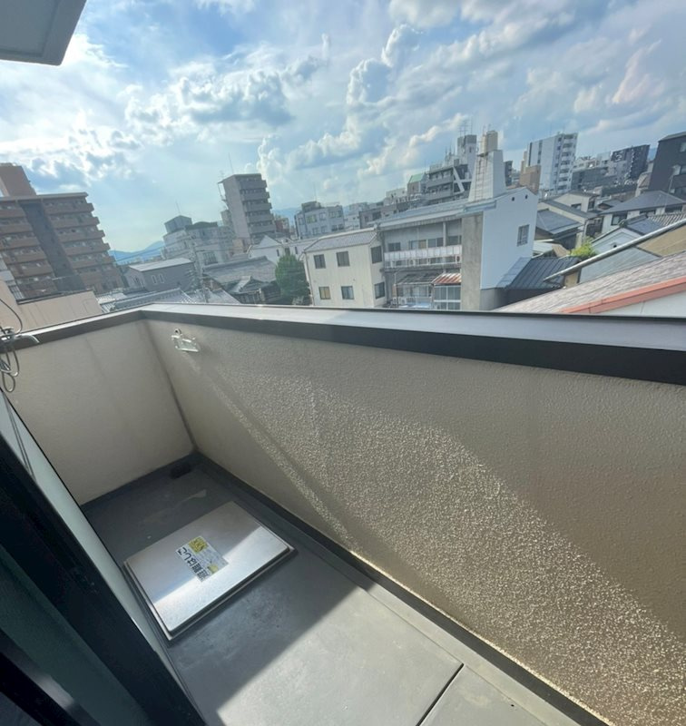 フローレ大宮のバルコニー