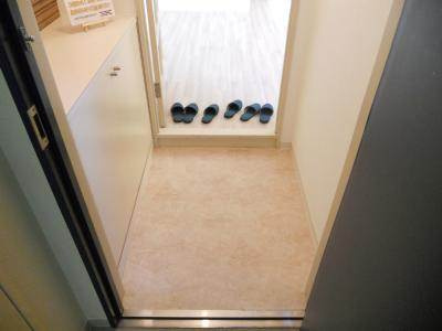 フローレ大宮の玄関|玄関から