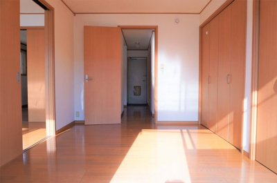 【洋室】 | カサブランカ トガリ | 6帖