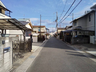 【前面道路含む現地写真】