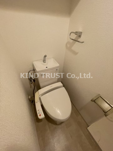 ニューシティアパートメンツ西天満のトイレ|清潔感のあるトイレです