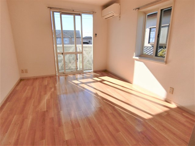 ラフォーレ東部台の居間・リビング