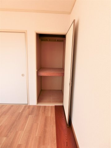 ラフォーレ東部台の収納