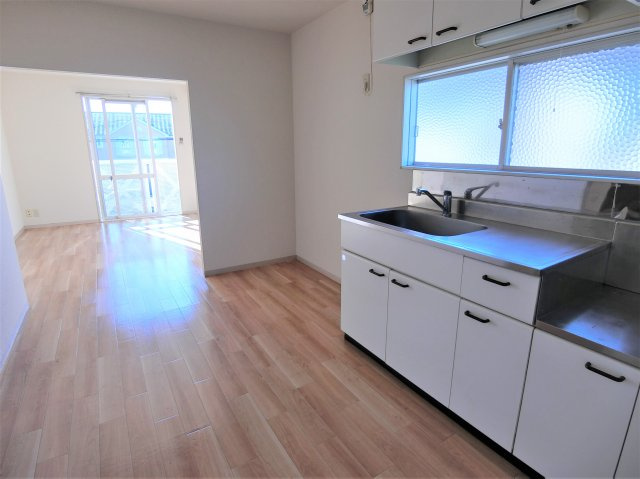 ラフォーレ東部台の居間・リビング