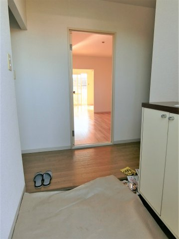 ラフォーレ東部台の玄関