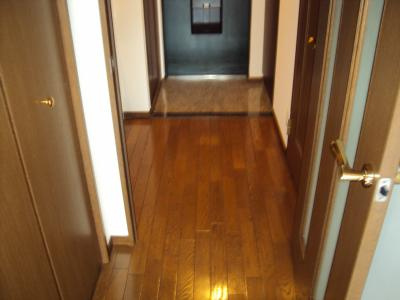 リーガル京都河原町五条の内装|廊下