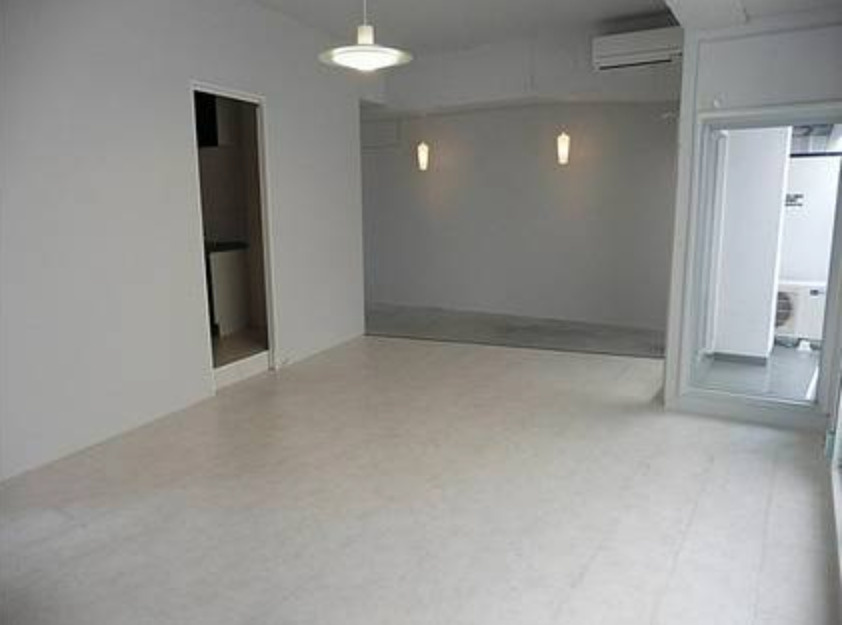 レジデンシャルパーク久留米駅前【キャッシュバック対象物件】の洋室|きれいな洋室です