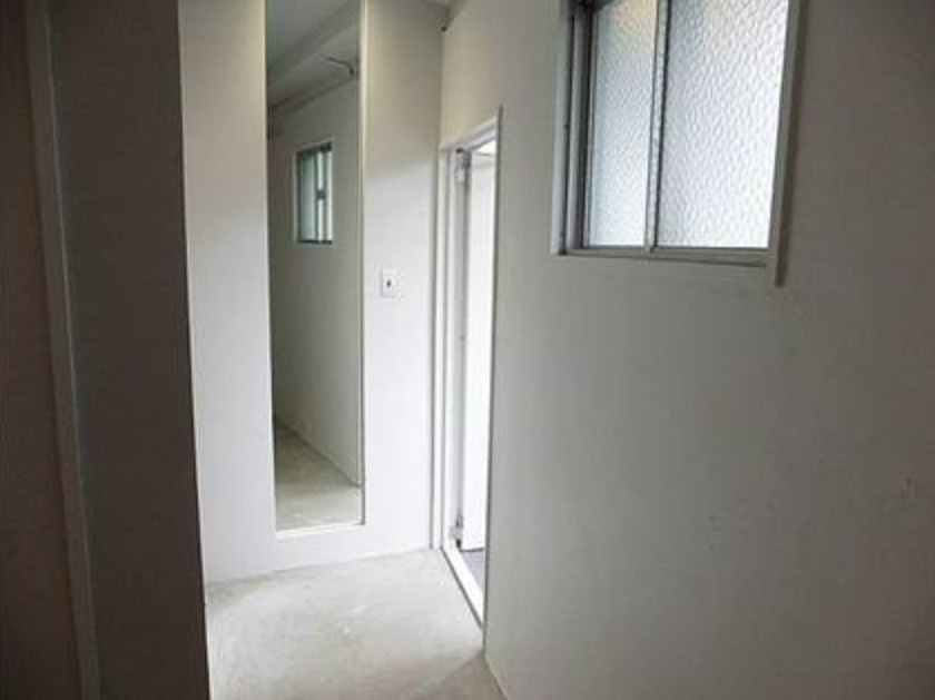 レジデンシャルパーク久留米駅前【キャッシュバック対象物件】の玄関|明るい玄関です