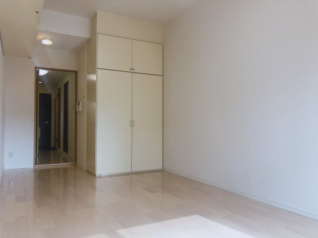 江戸橋利平治マンションの居間・リビング