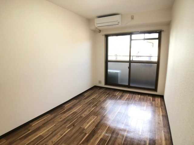 カサベルデ小阪　(近大　一人暮らし)の洋室