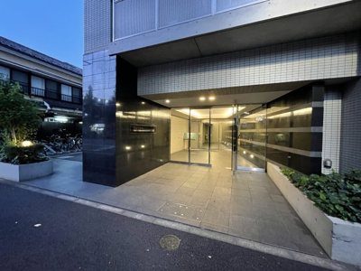 【エントランス】 | レジディア文京本駒込