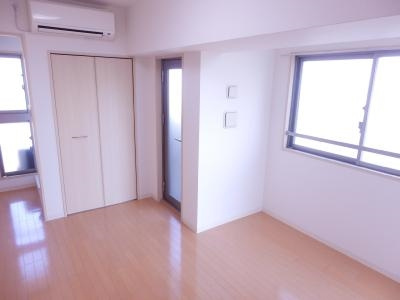 SWISS京都堀川WEST（スイス京都堀川ウエスト）の居間・リビング