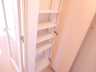 SWISS京都堀川WEST（スイス京都堀川ウエスト）の内装|シューズＢＯＸ