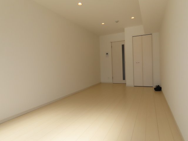 ウインドヒル塚本の洋室
