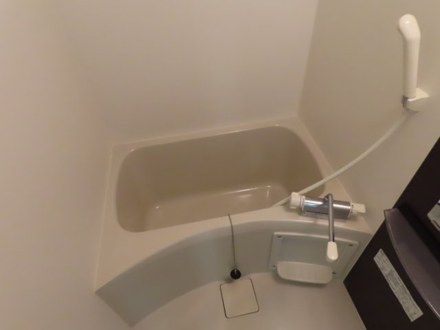 ウインドヒル塚本の浴室