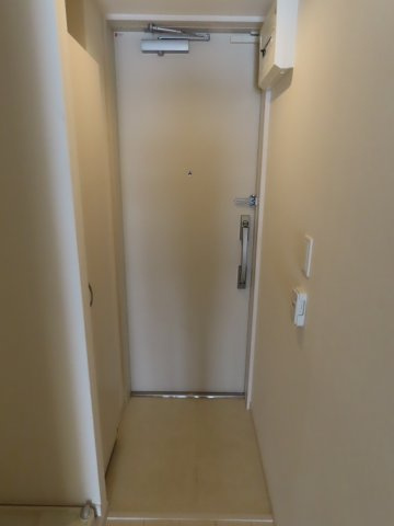 ウインドヒル塚本の玄関