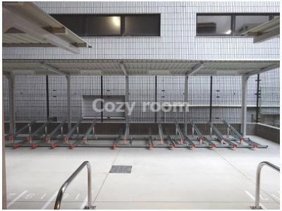 【その他共用部分】 | コンフォリアリヴ新大阪Q | 駐輪場です。