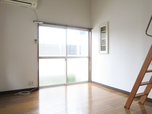 パルーム栗山№2の洋室