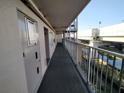 【その他共用部分】 | ネオコーポ高殿 | 玄関前通路です。