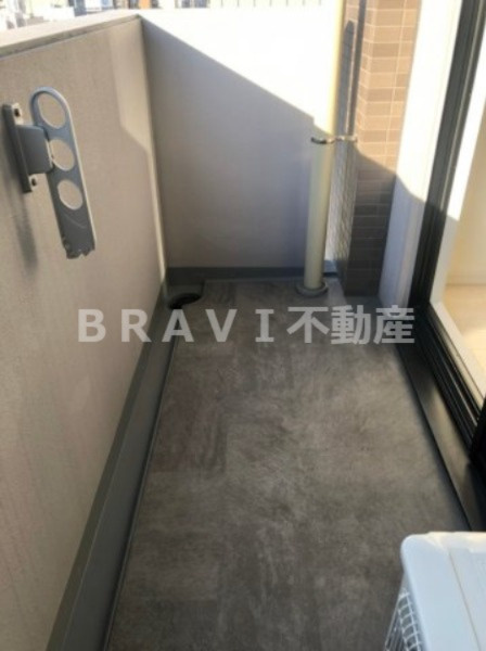 S-RESIDENCE谷町五丁目（エスレジデンス谷町五丁目）　BRAVI不動産のバルコニー|【S-RESIDENCE谷町五丁目】きれいなバルコニーです