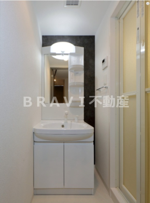 S-RESIDENCE谷町五丁目（エスレジデンス谷町五丁目）　BRAVI不動産の独立洗面台|【S-RESIDENCE谷町五丁目】使いやすい独立洗面台です
