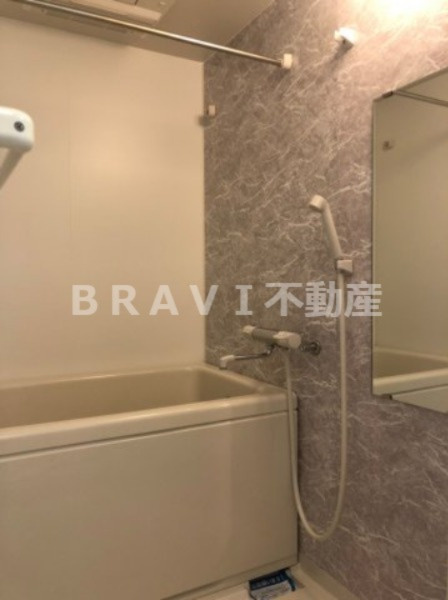 S-RESIDENCE谷町五丁目（エスレジデンス谷町五丁目）　BRAVI不動産の浴室|【S-RESIDENCE谷町五丁目】浴室乾燥機付きのお風呂です