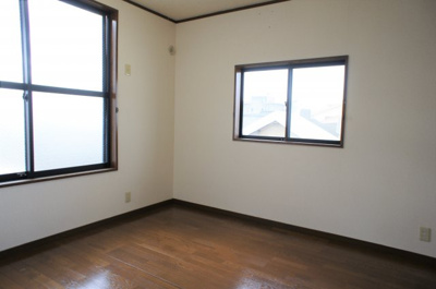 【洋室】 | 秋月貸店舗付住宅