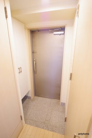 LUMINOUS新大阪　仲介手数料無料の玄関