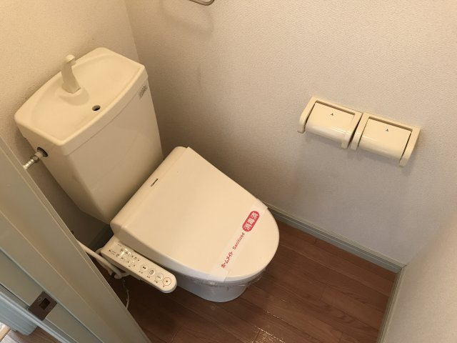クレールスクエアＡのトイレ|シャワー付トイレ