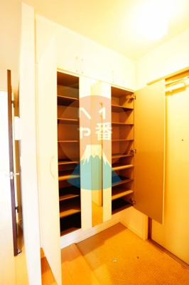 【玄関】 | スカイハイム | ネット無料。玄関
