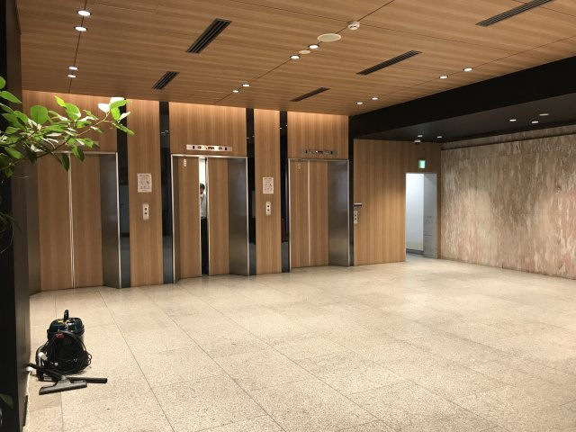 山万ビル