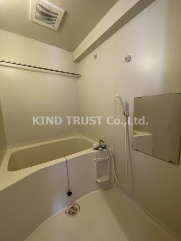 ROJI01の浴室|落ち着いた空間のお風呂です