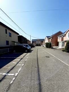 【駐車場】