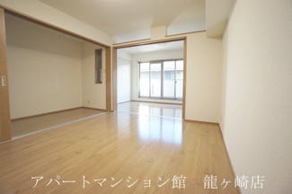 【居間・リビング】 |  グリーンテラス(Green Terrace)　A