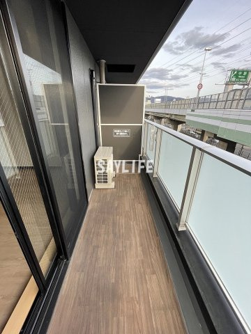 K.bldのバルコニー