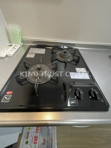 リップル南森町Ⅱのキッチン|コンパクトなキッチンで掃除もラクラク