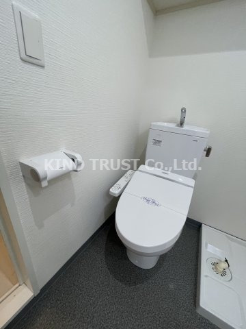 リップル南森町Ⅱのトイレ|ゆったりとした空間のトイレです