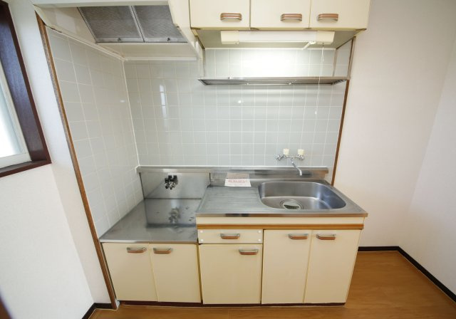 ハイライズ大和2のキッチン