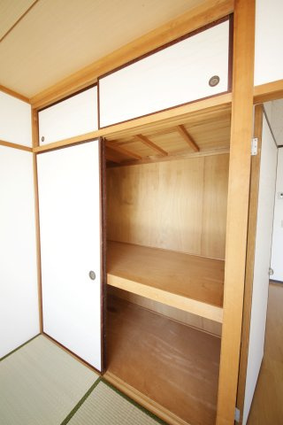ハイライズ大和2の収納