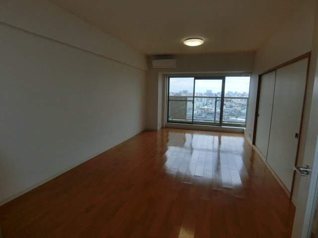 山王ガーデンハイツの居間・リビング