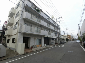 【外観】 | 総戸数２０戸、昭和５６年１２月築、管理人は日勤勤務につき管理体制良好です♪